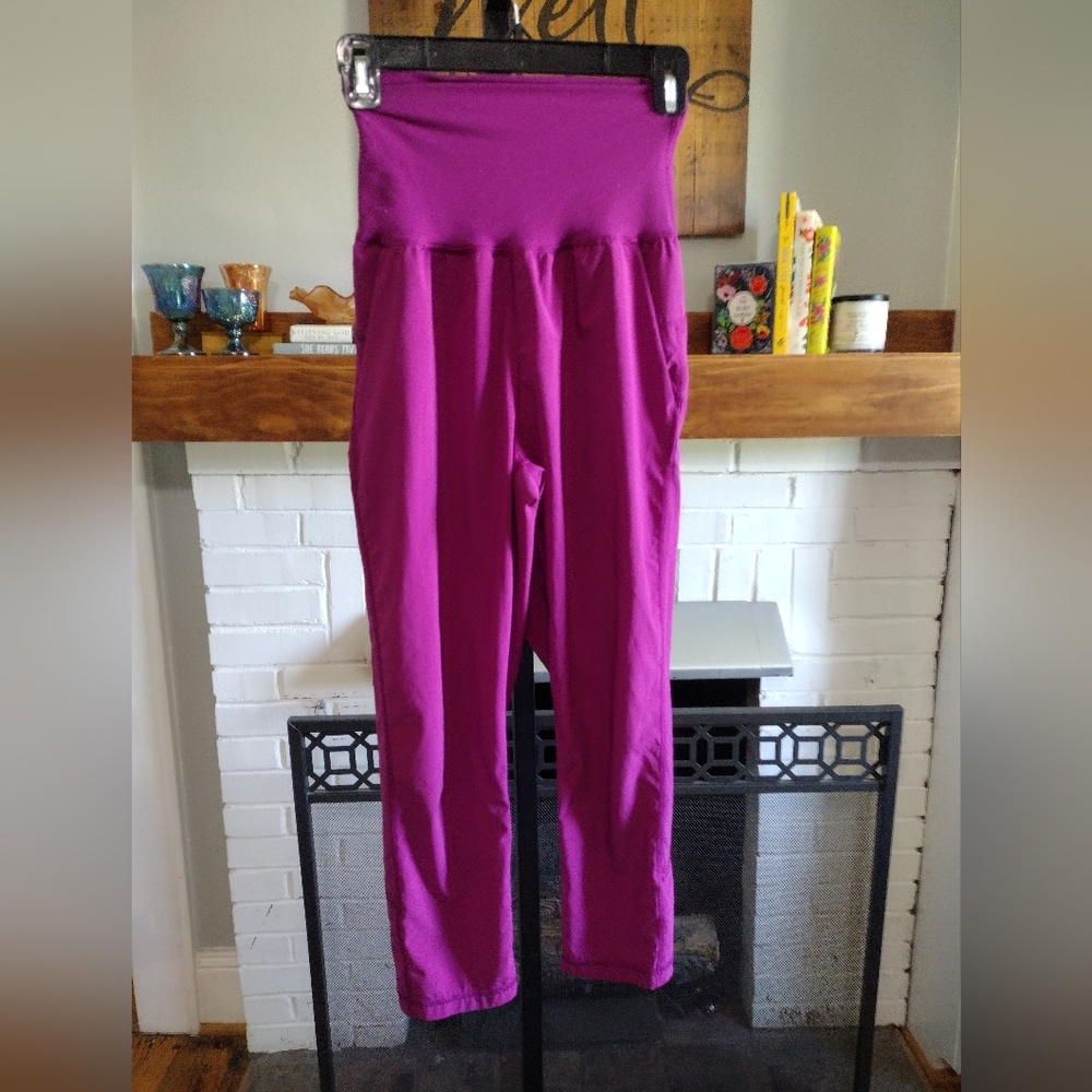 Lululemon tranquil Crop Regal Plum Leggings